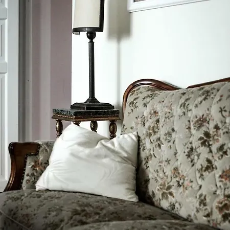 Posti Διαμέρισμα *